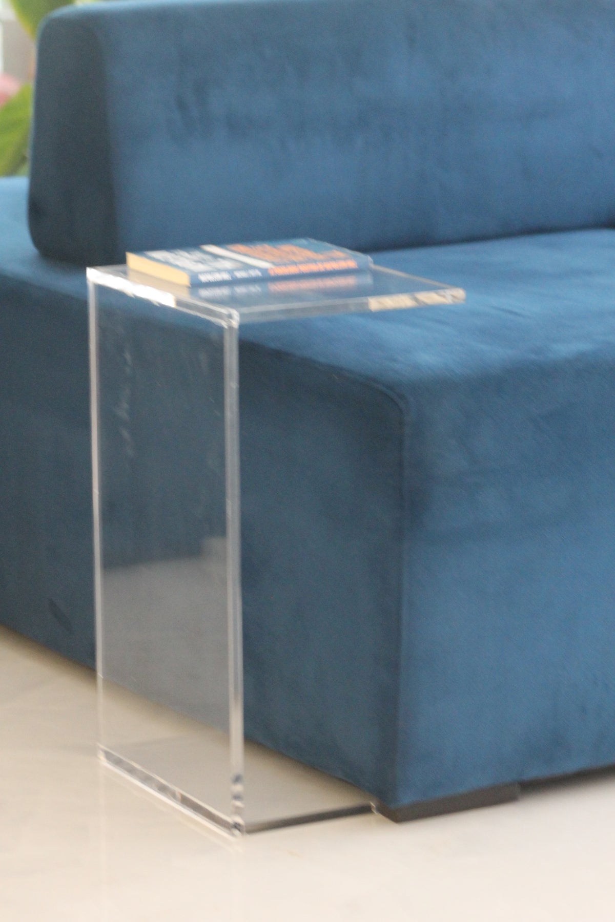 Mesa Lateral em Acrílico 20 mm | Authentic Home Decor