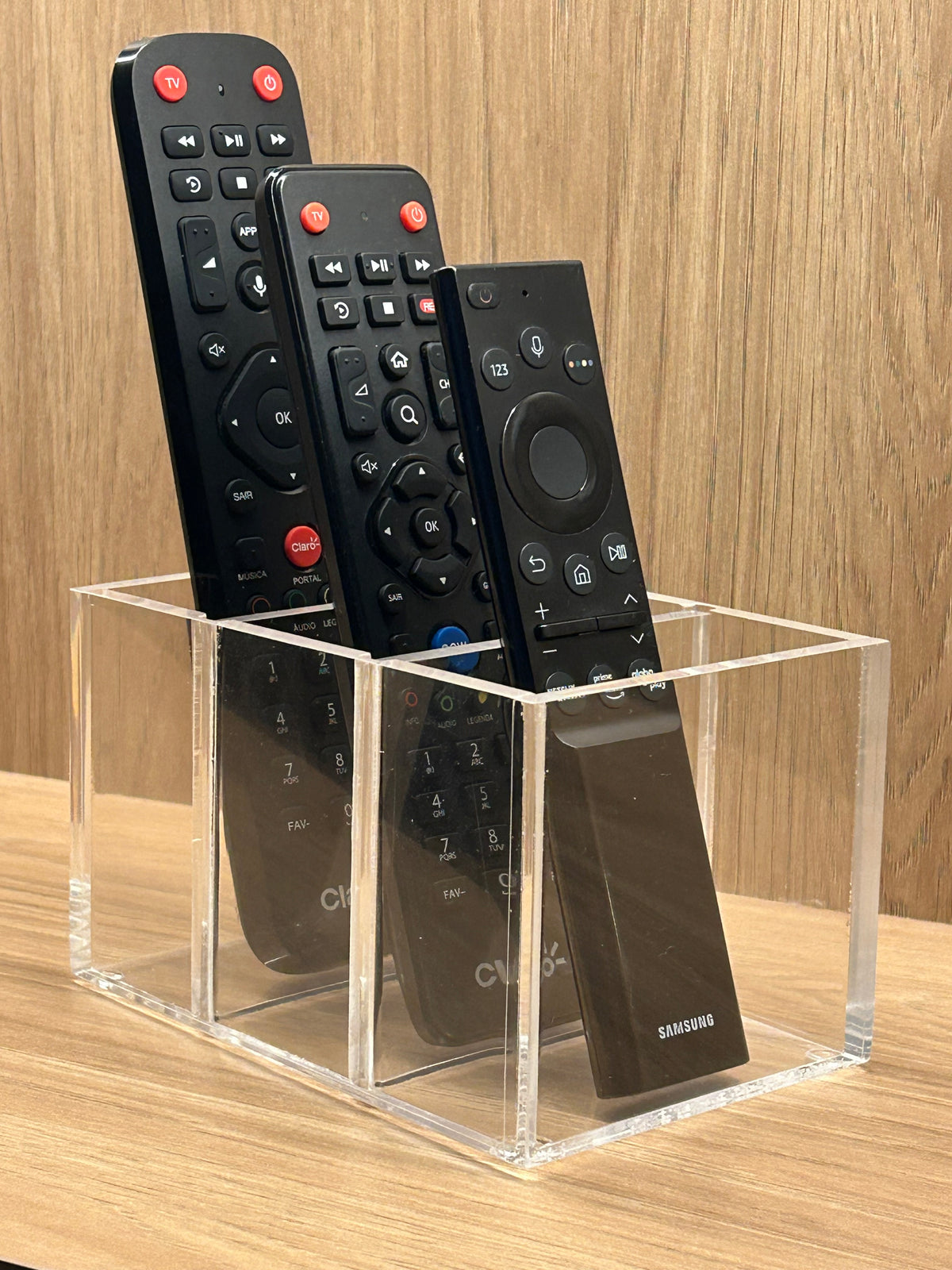 Porta Controle Mod. 1 em Acrílico Transparente | Authentic Home Decor